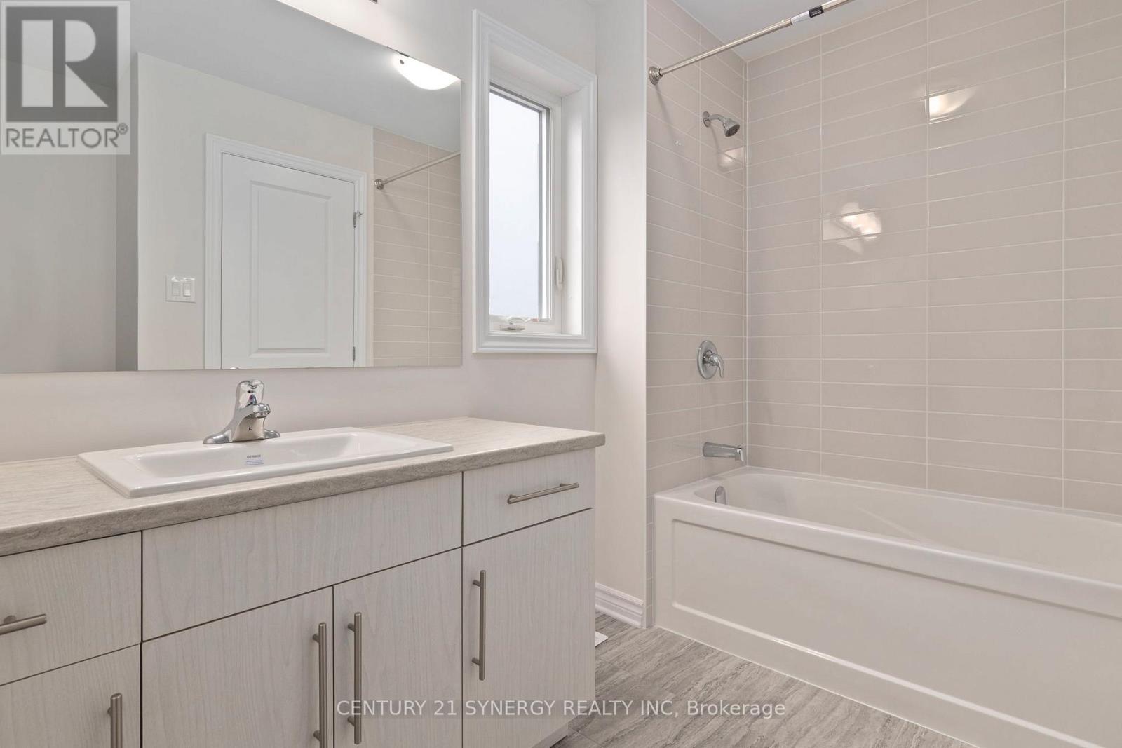 405 Ventoux Avenue, Ottawa, Ontario  K4A 5M1 - Photo 17 - X12678556