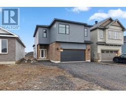 405 VENTOUX AVENUE, Ottawa, Ontario