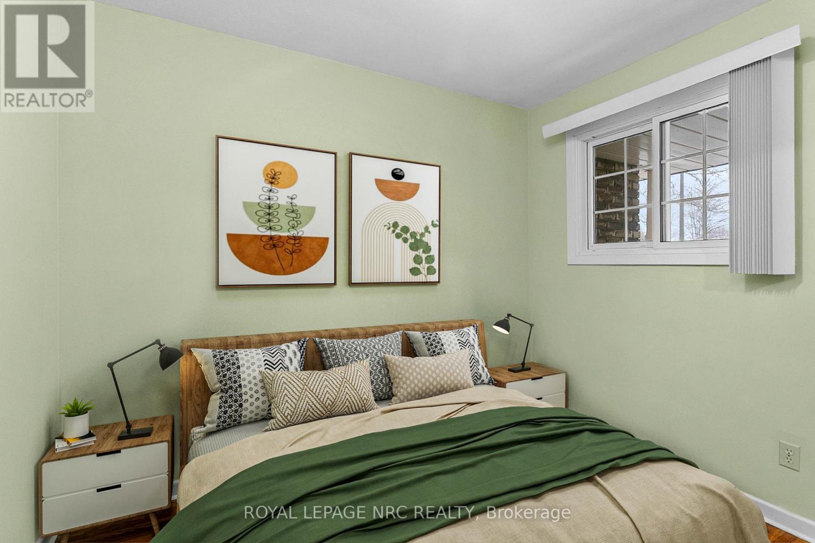 7061 Dolphin Street, Niagara Falls, Ontario  L2E 6Y3 - Photo 12 - X12678616