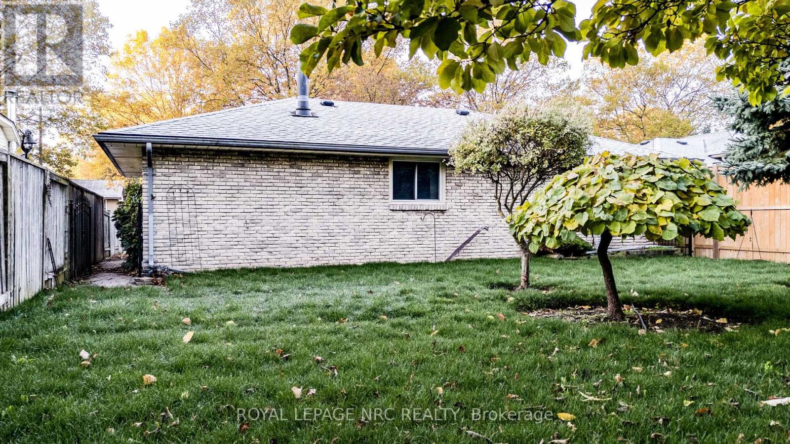 7061 Dolphin Street, Niagara Falls, Ontario  L2E 6Y3 - Photo 20 - X12678616