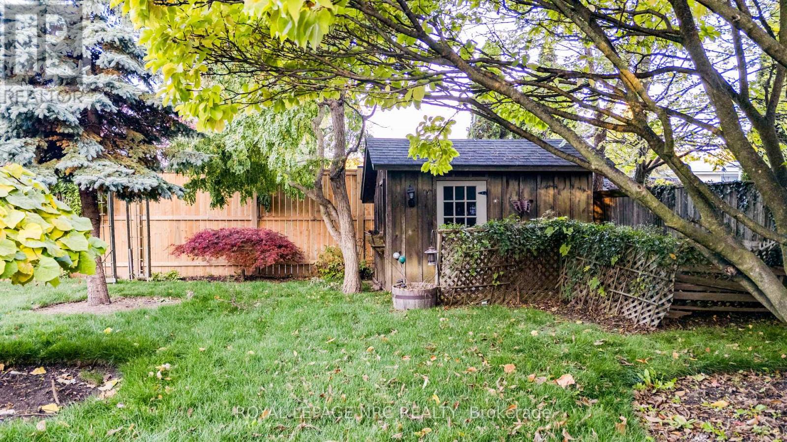 7061 Dolphin Street, Niagara Falls, Ontario  L2E 6Y3 - Photo 22 - X12678616