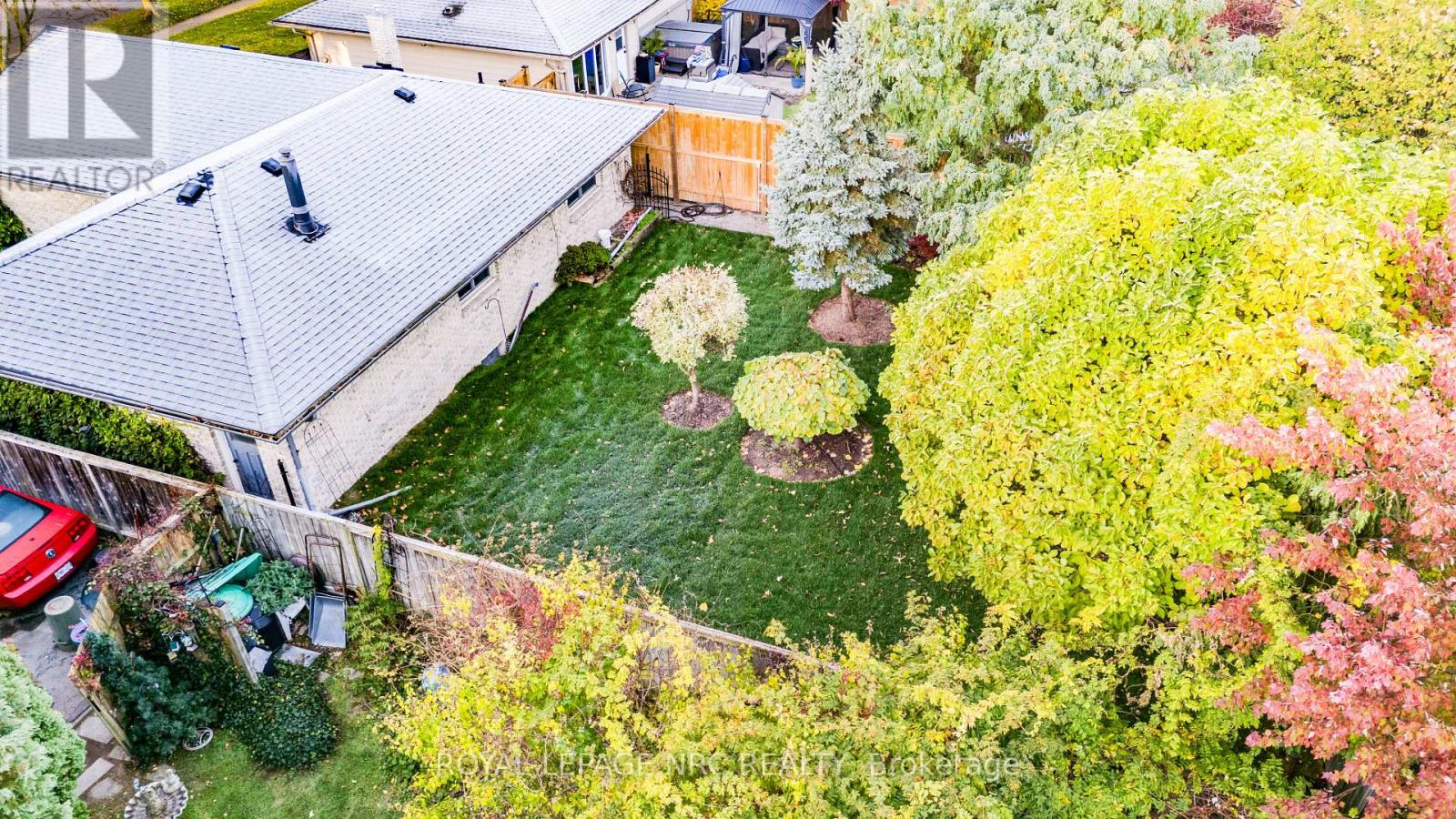 7061 Dolphin Street, Niagara Falls, Ontario  L2E 6Y3 - Photo 23 - X12678616