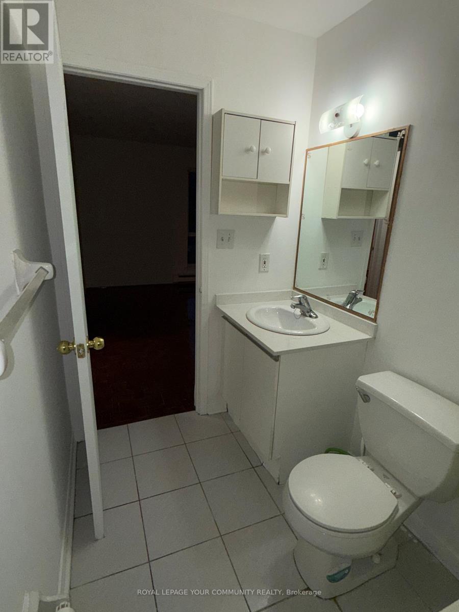 201 - 72 Lake Avenue, Richmond Hill, Ontario  L4E 2V4 - Photo 10 - N12608366