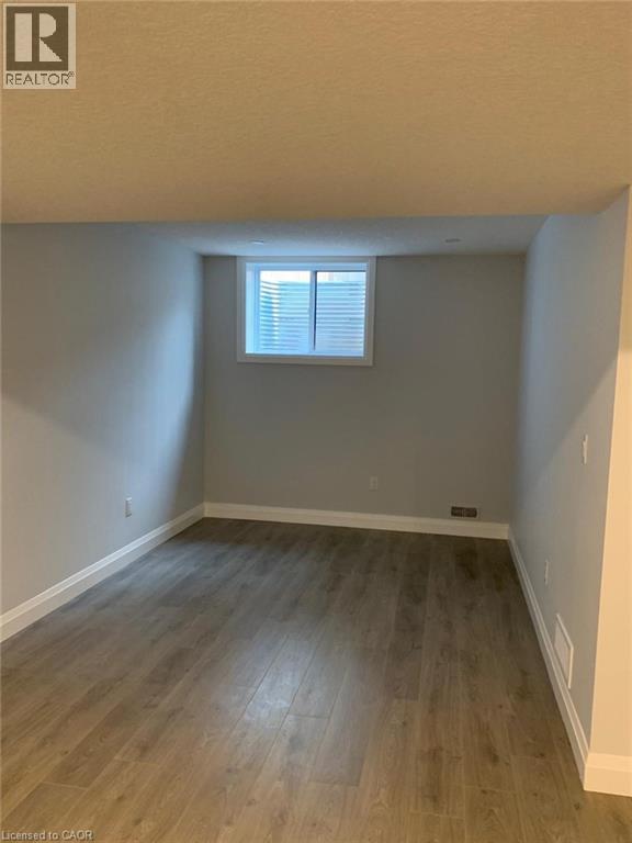 196 Sydney Street S, Kitchener, Ontario  N2G 3V5 - Photo 4 - 40797164