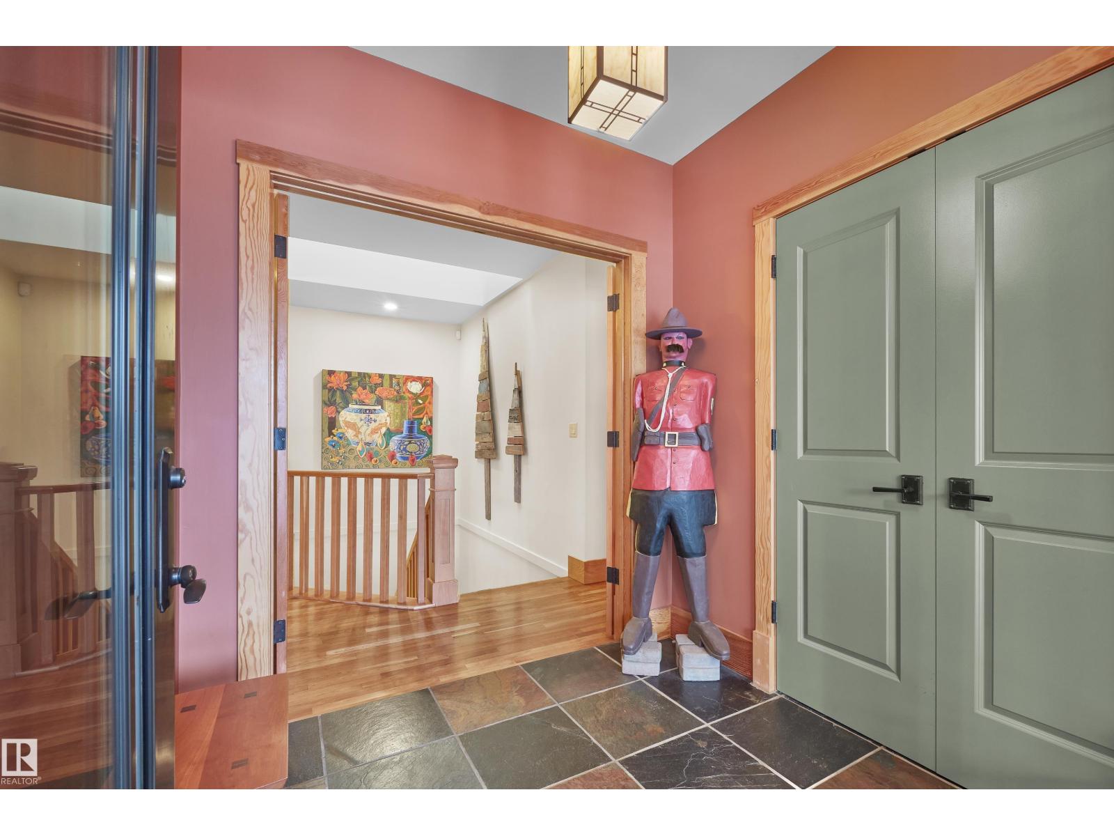 9135 117 St Nw, Edmonton, Alberta  T6G 1S1 - Photo 4 - E4469455