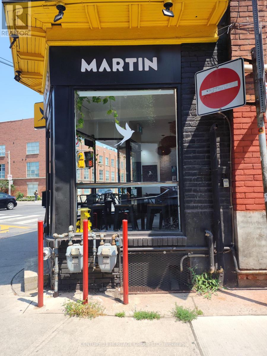 1421 Bloor Street W, Toronto, Ontario  M6P 3L4 - Photo 4 - C12678588