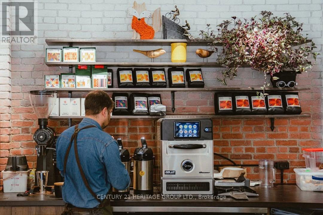 1421 Bloor Street W, Toronto, Ontario  M6P 3L4 - Photo 6 - C12678588