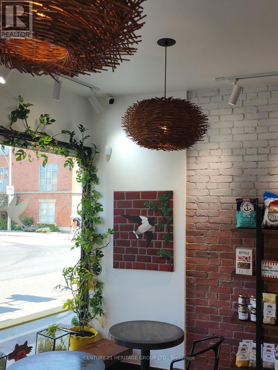 1421 Bloor Street W, Toronto, Ontario  M6P 3L4 - Photo 7 - C12678588