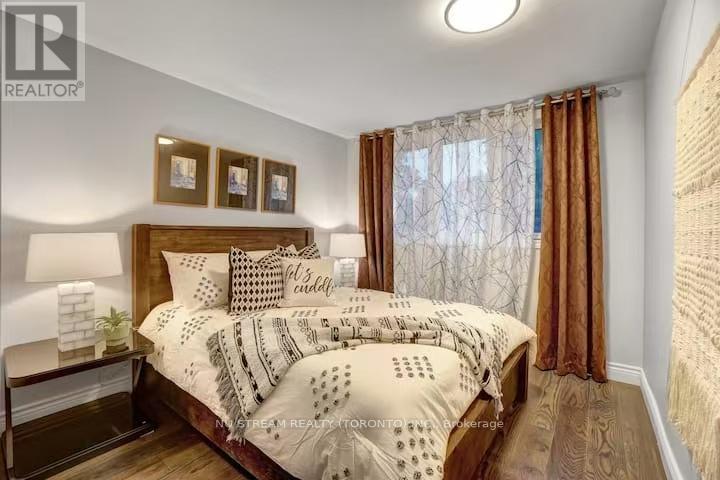 25 Duncannon Drive, Toronto, Ontario  M5P 2L9 - Photo 12 - C12678640