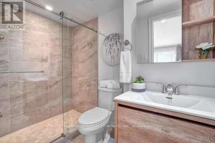 25 Duncannon Drive, Toronto, Ontario  M5P 2L9 - Photo 13 - C12678640