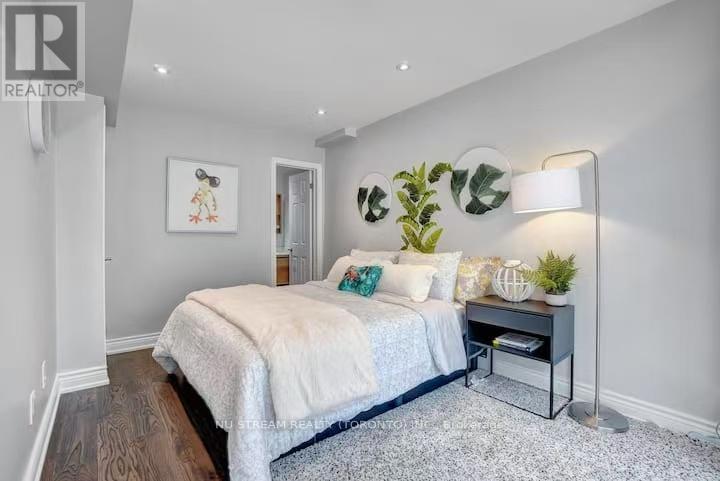 25 Duncannon Drive, Toronto, Ontario  M5P 2L9 - Photo 14 - C12678640