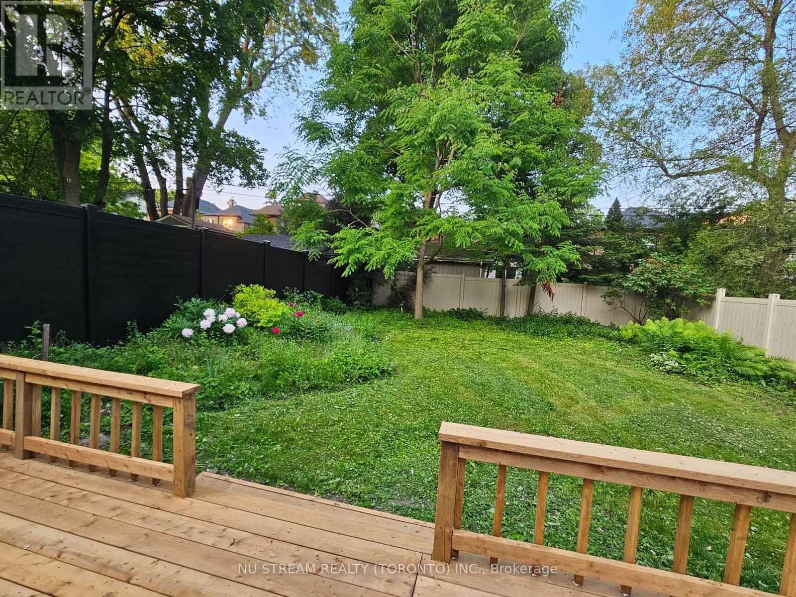 25 Duncannon Drive, Toronto, Ontario  M5P 2L9 - Photo 16 - C12678640