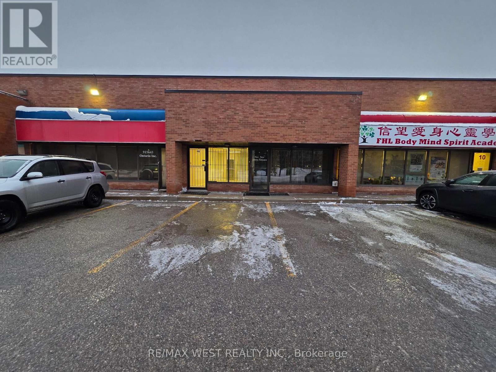 11 - 165 East Beaver Creek Road, Richmond Hill, Ontario  L4B 2N2 - Photo 3 - N12678540