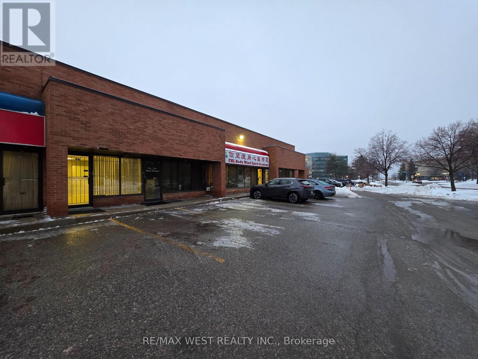 11 - 165 East Beaver Creek Road, Richmond Hill, Ontario  L4B 2N2 - Photo 4 - N12678540