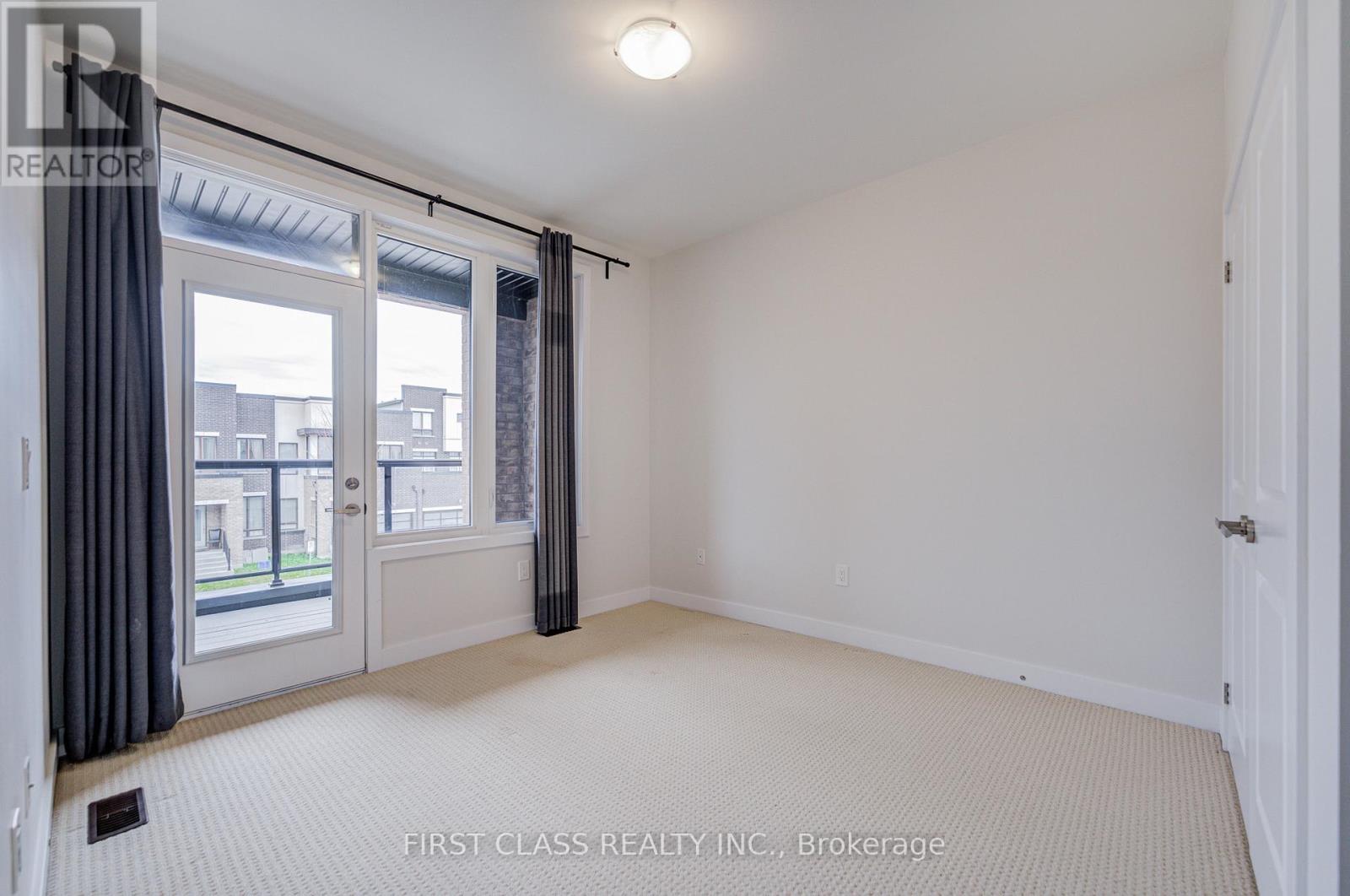 52 Helliwell Crescent, Richmond Hill, Ontario  L4E 1C7 - Photo 18 - N12678560