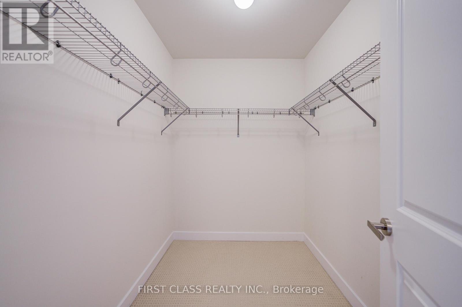 52 Helliwell Crescent, Richmond Hill, Ontario  L4E 1C7 - Photo 21 - N12678560