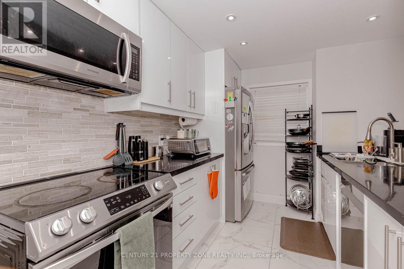 13 White Elm Road, Barrie, Ontario  L4N 8S9 - Photo 4 - S12678618