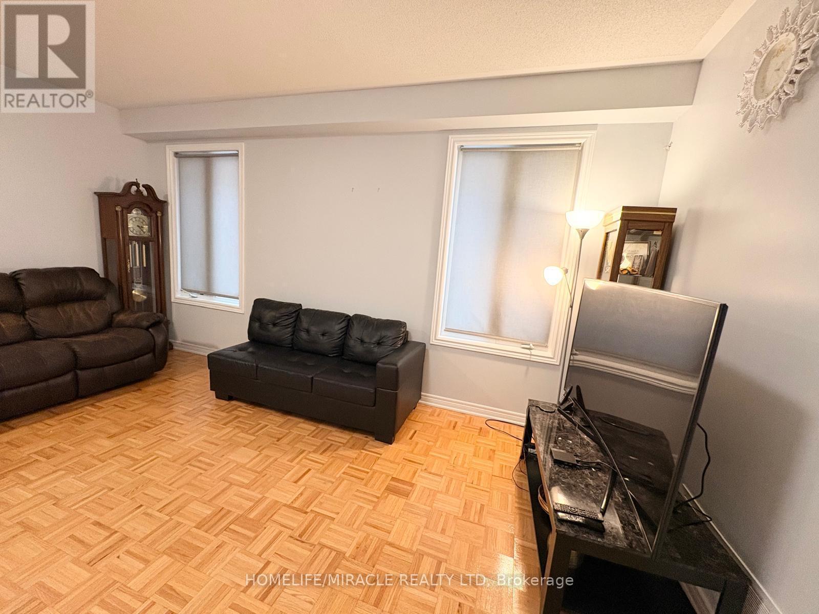 21 Percy Gate, Brampton, Ontario  L7A 3S1 - Photo 6 - W12676148