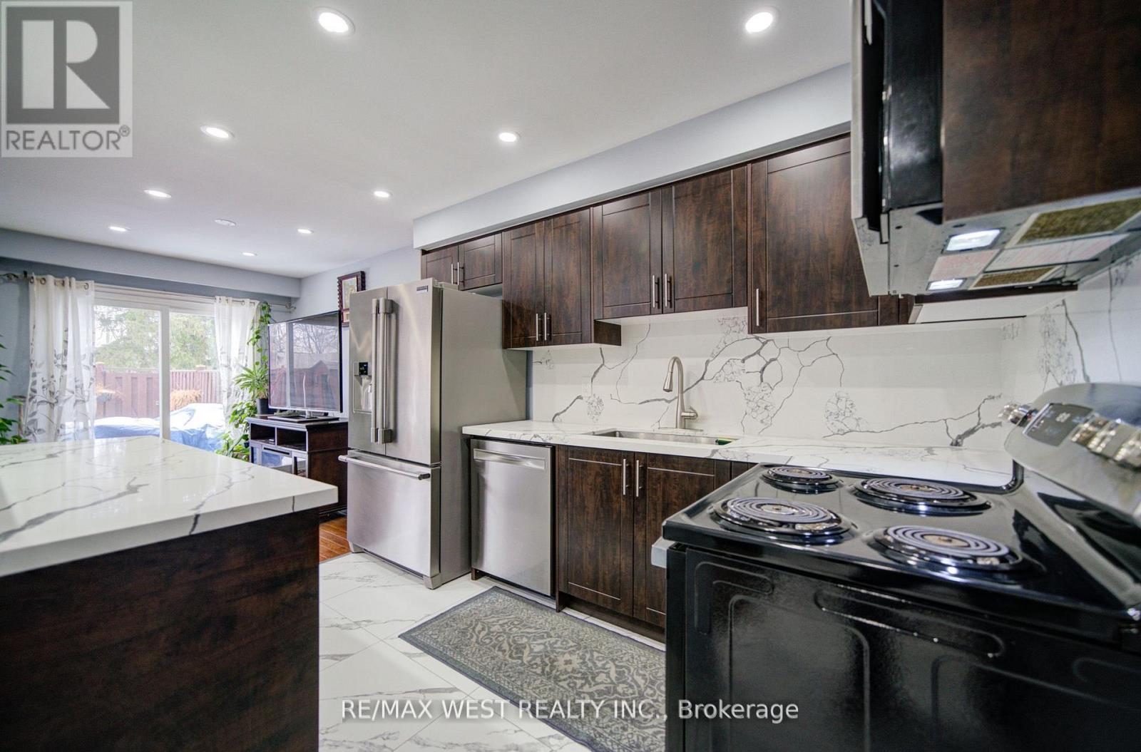 71 - 3525 Brandon Gate Drive, Mississauga, Ontario  L4T 3M3 - Photo 16 - W12678542