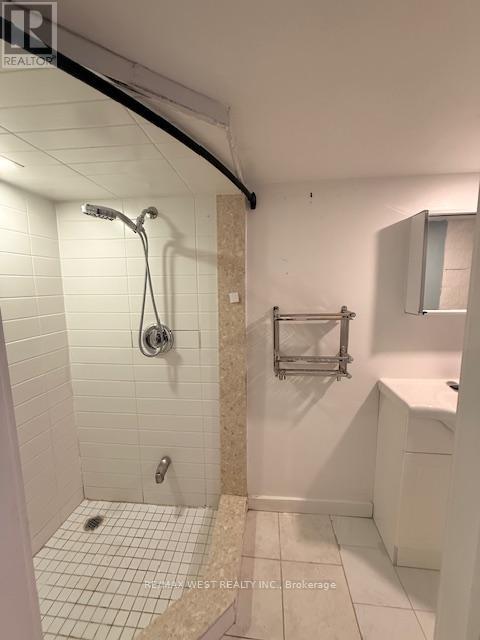 Bsmt - 33 Lappin Avenue, Toronto, Ontario  M6H 1Y3 - Photo 13 - W12678544