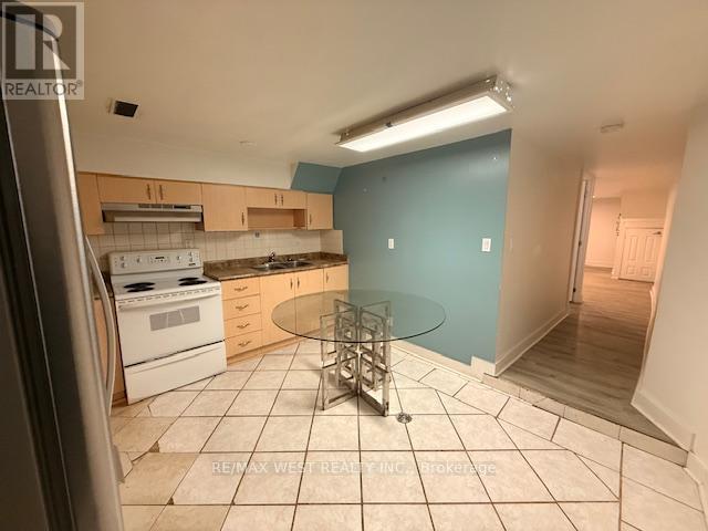 Bsmt - 33 Lappin Avenue, Toronto, Ontario  M6H 1Y3 - Photo 4 - W12678544