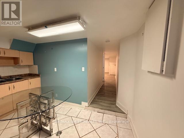 Bsmt - 33 Lappin Avenue, Toronto, Ontario  M6H 1Y3 - Photo 5 - W12678544
