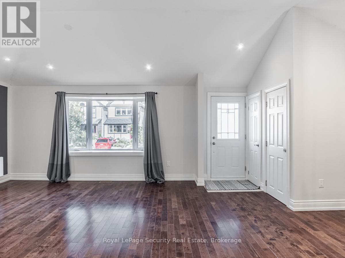 Main - 29 Morland Road, Toronto, Ontario  M6S 2M7 - Photo 20 - W12678578