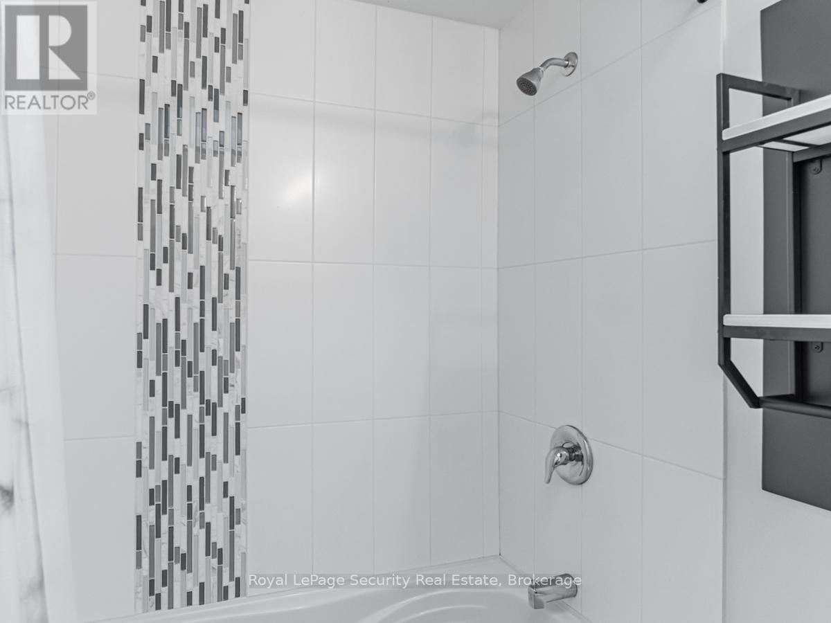 Main - 29 Morland Road, Toronto, Ontario  M6S 2M7 - Photo 28 - W12678578