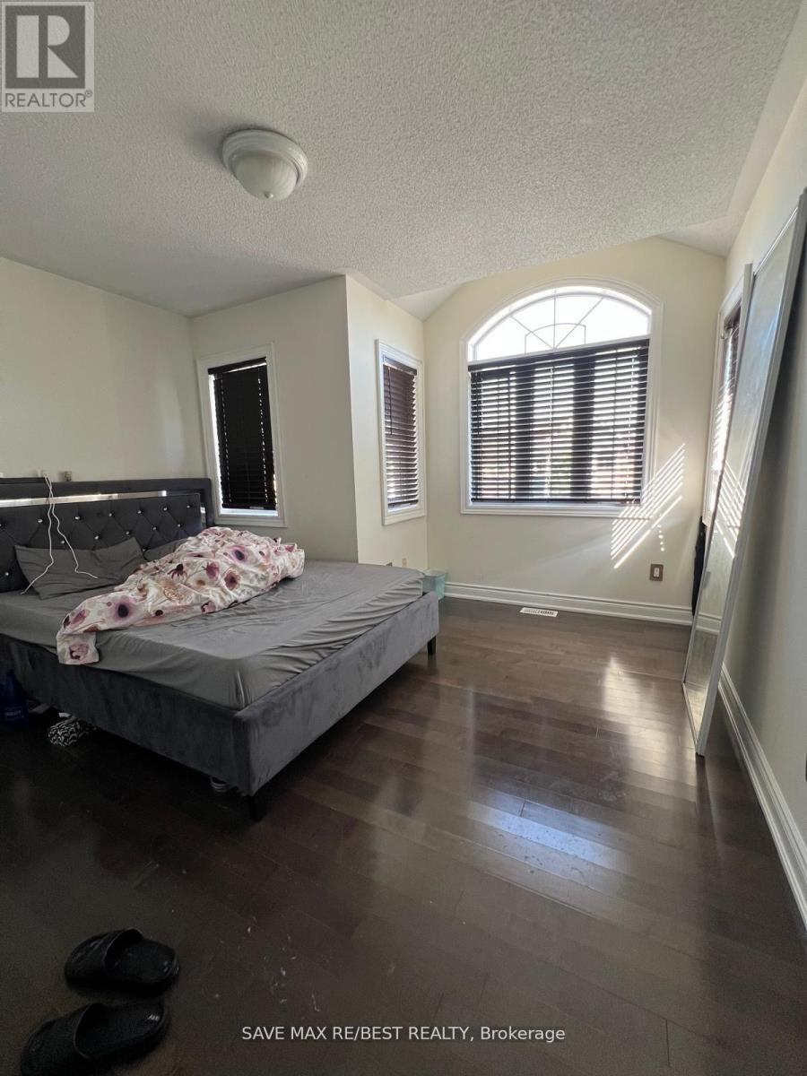 Upper - 70 Boundbrook Drive, Brampton, Ontario  L7A 0L9 - Photo 13 - W12678608