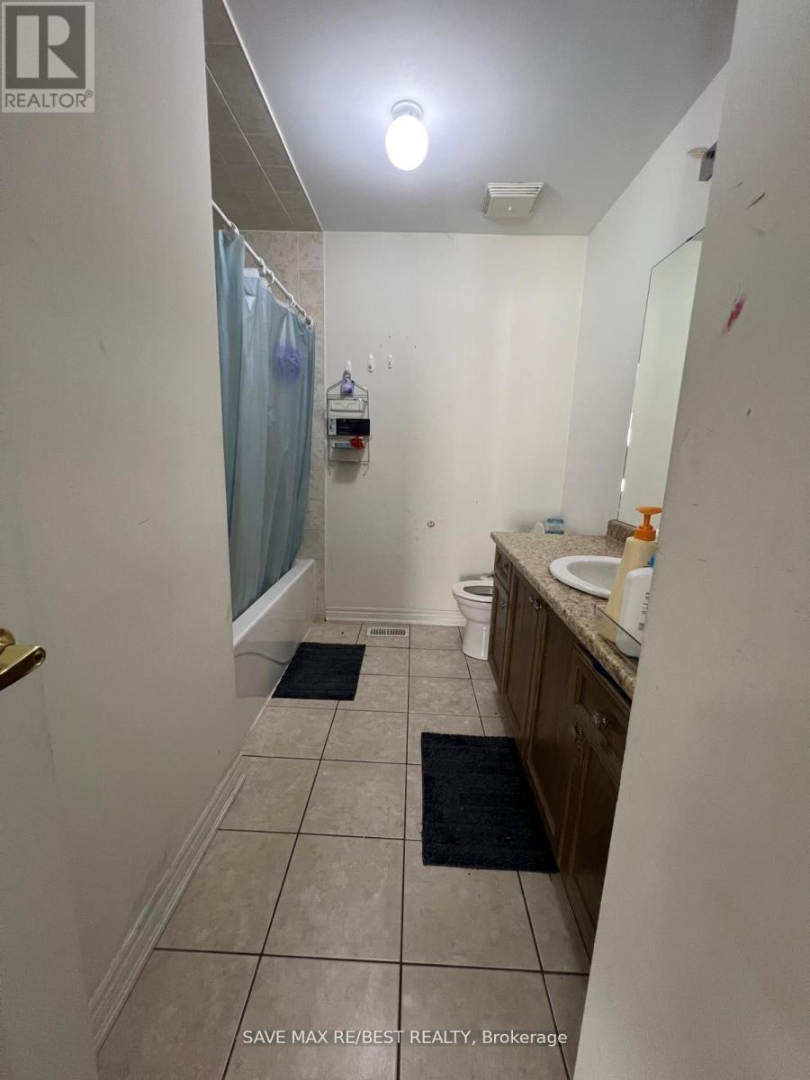 Upper - 70 Boundbrook Drive, Brampton, Ontario  L7A 0L9 - Photo 15 - W12678608