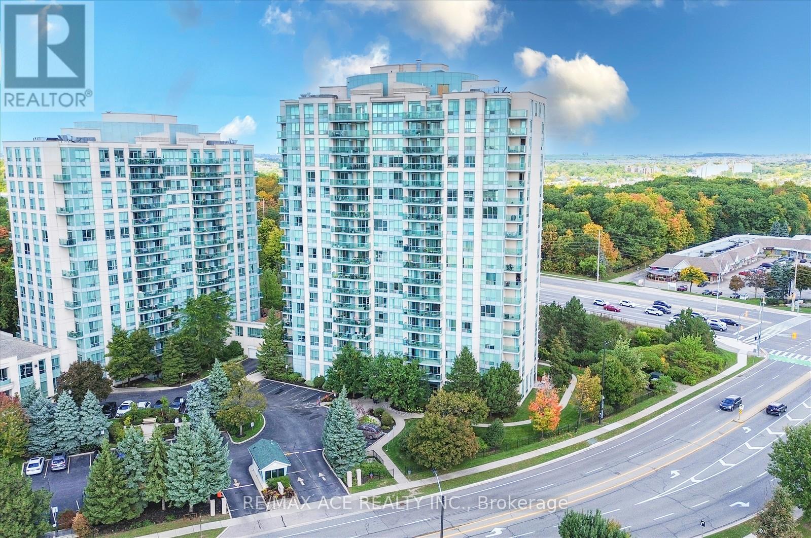 1803 - 2545 Erin Centre Boulevard, Mississauga, Ontario  L5M 6Z9 - Photo 2 - W12678620