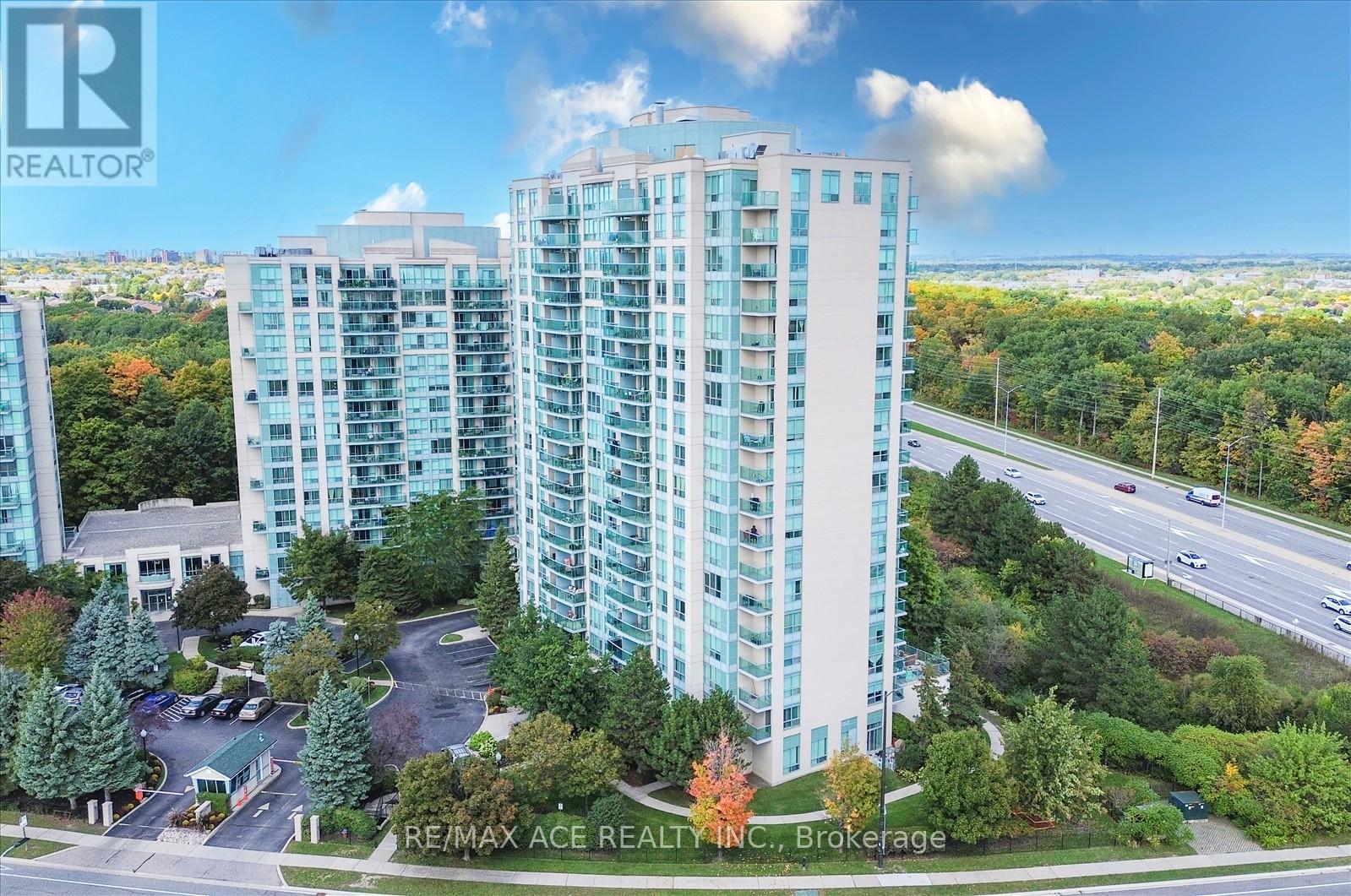 1803 - 2545 Erin Centre Boulevard, Mississauga, Ontario  L5M 6Z9 - Photo 3 - W12678620