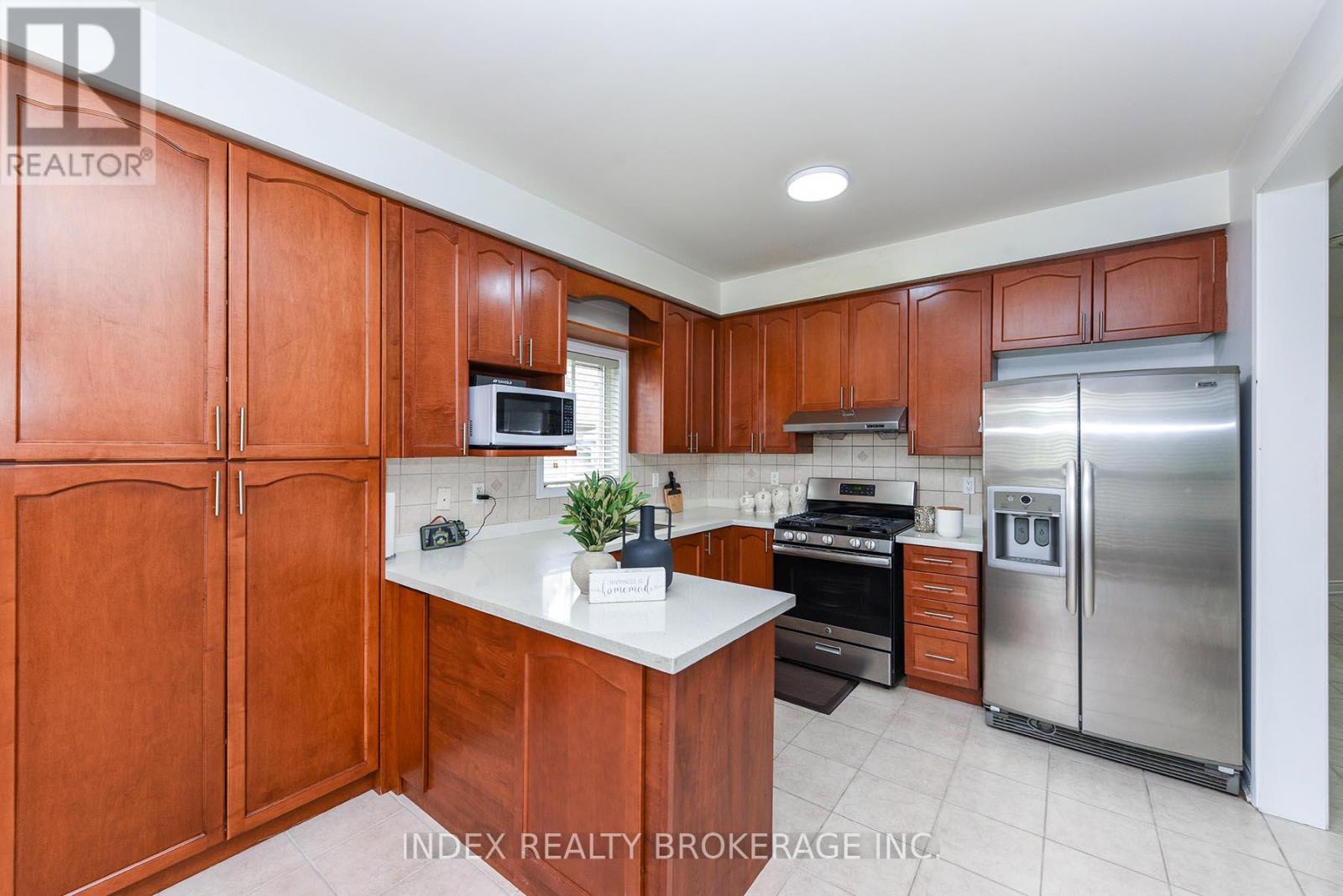 33 Portstewart Crescent, Brampton, Ontario  L6X 0R6 - Photo 17 - W12678630