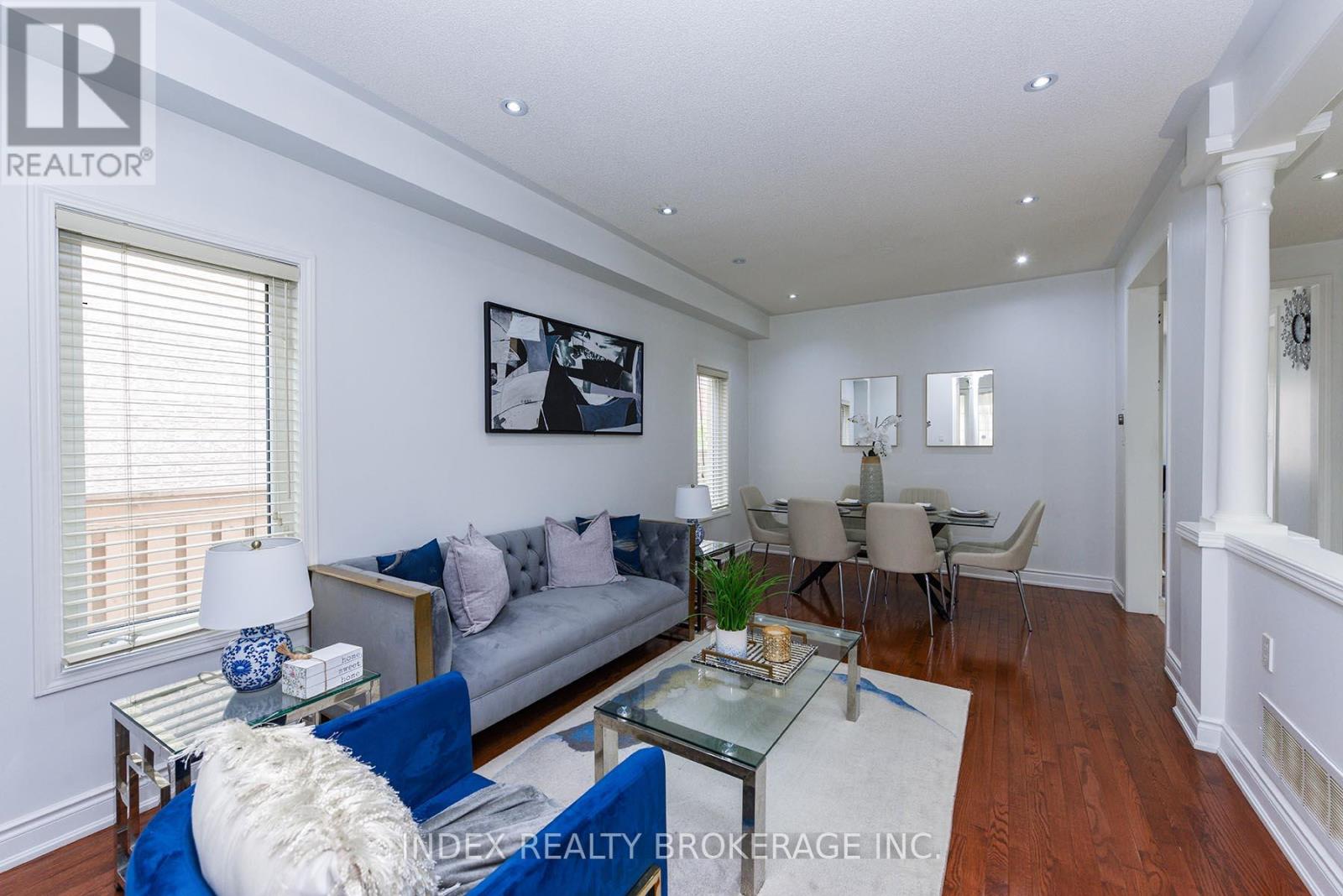 33 Portstewart Crescent, Brampton, Ontario  L6X 0R6 - Photo 5 - W12678630