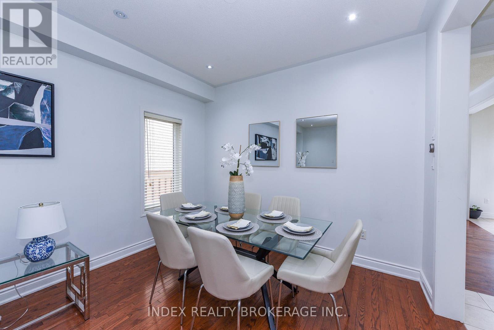 33 Portstewart Crescent, Brampton, Ontario  L6X 0R6 - Photo 6 - W12678630