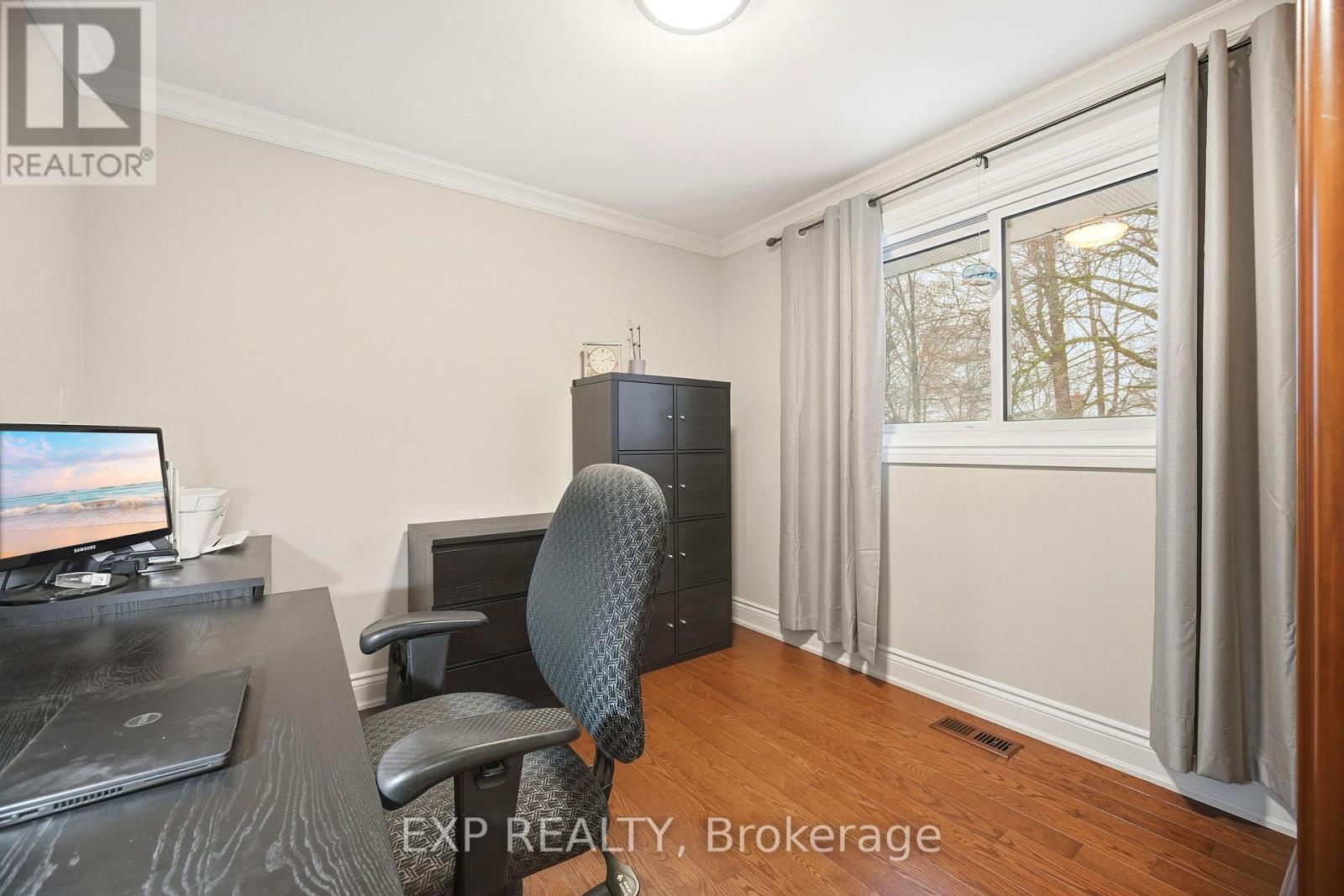 298 Edrich Court, Mississauga, Ontario  L5A 1R3 - Photo 19 - W12678644