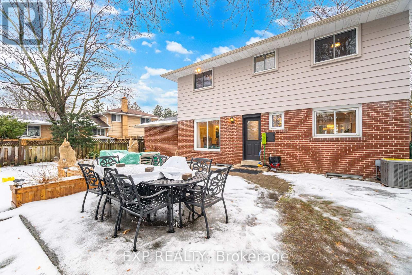 298 Edrich Court, Mississauga, Ontario  L5A 1R3 - Photo 27 - W12678644