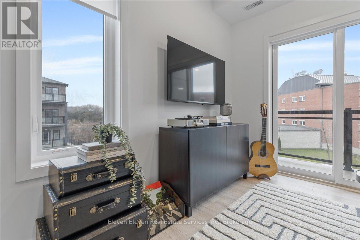 92 - 940 St. David Street, Centre Wellington, Ontario  N1M 0L7 - Photo 13 - X12678550