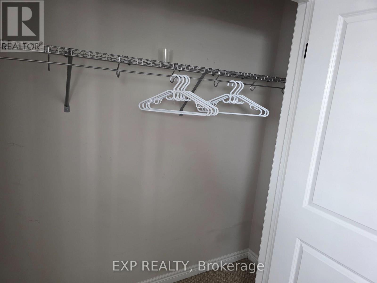 228 Greti Drive, Hamilton, Ontario  L9B 1P9 - Photo 27 - X12678624