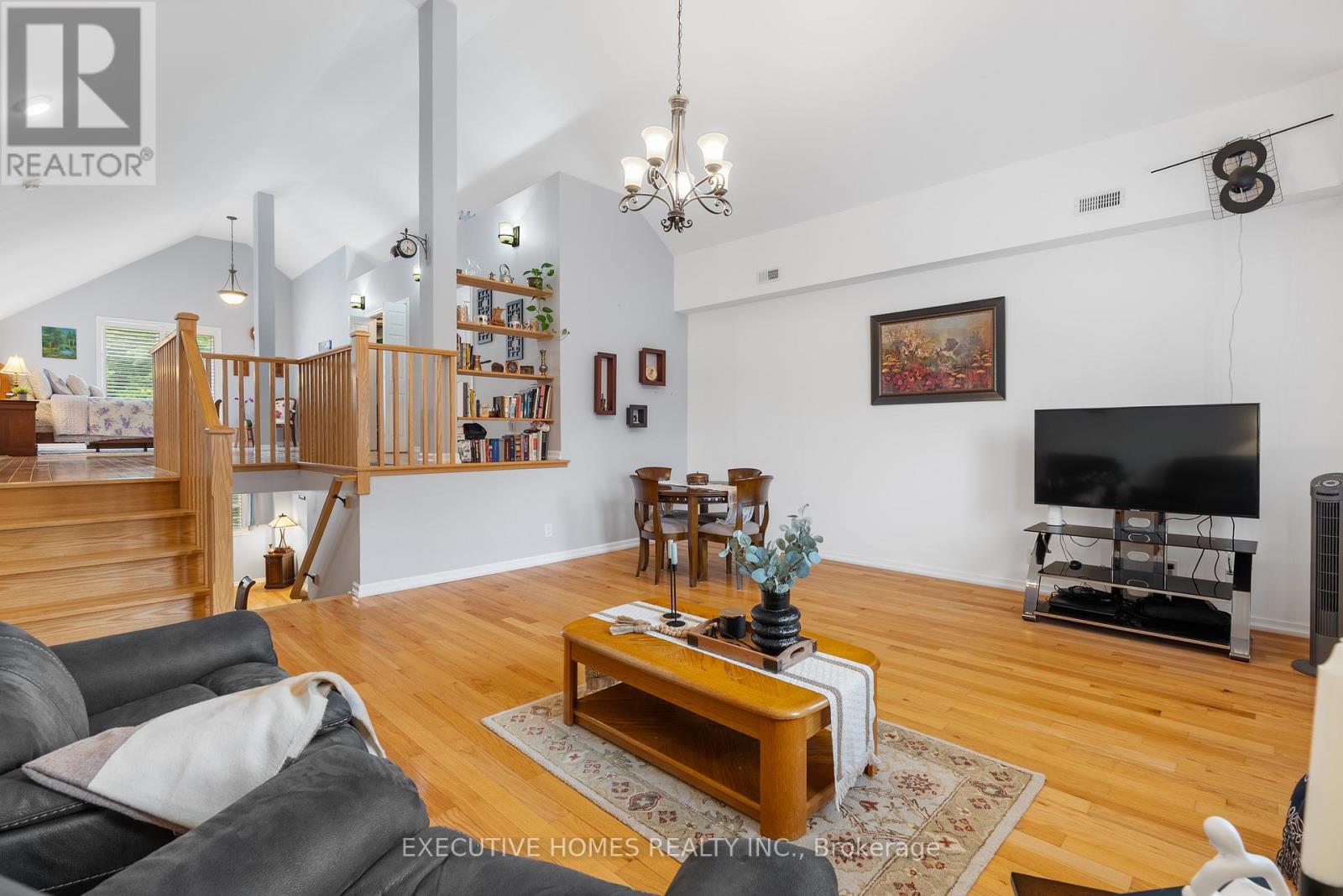 582 Upper James Street, Hamilton (Southam), Ontario  L9C 2Y6 - Photo 12 - X12678636