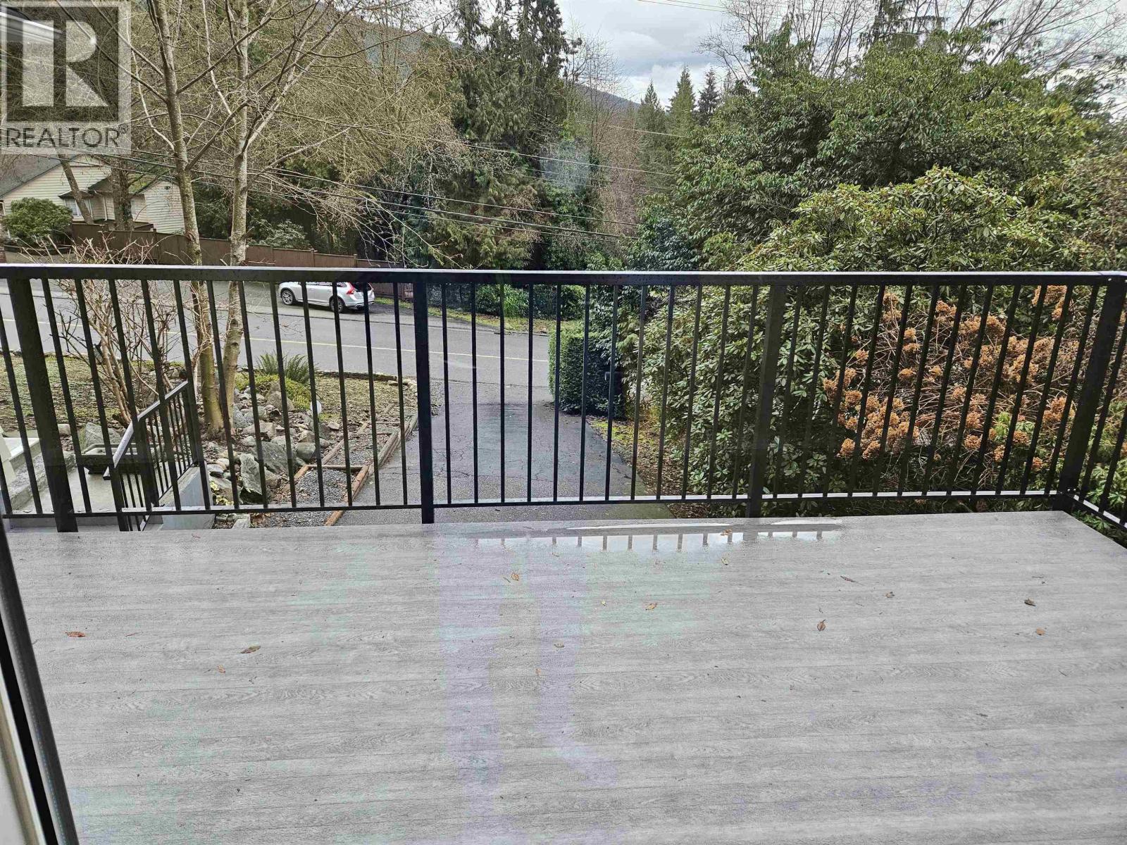 111 Bonnymuir Drive, West Vancouver, British Columbia  V7S 1L4 - Photo 4 - R3077440