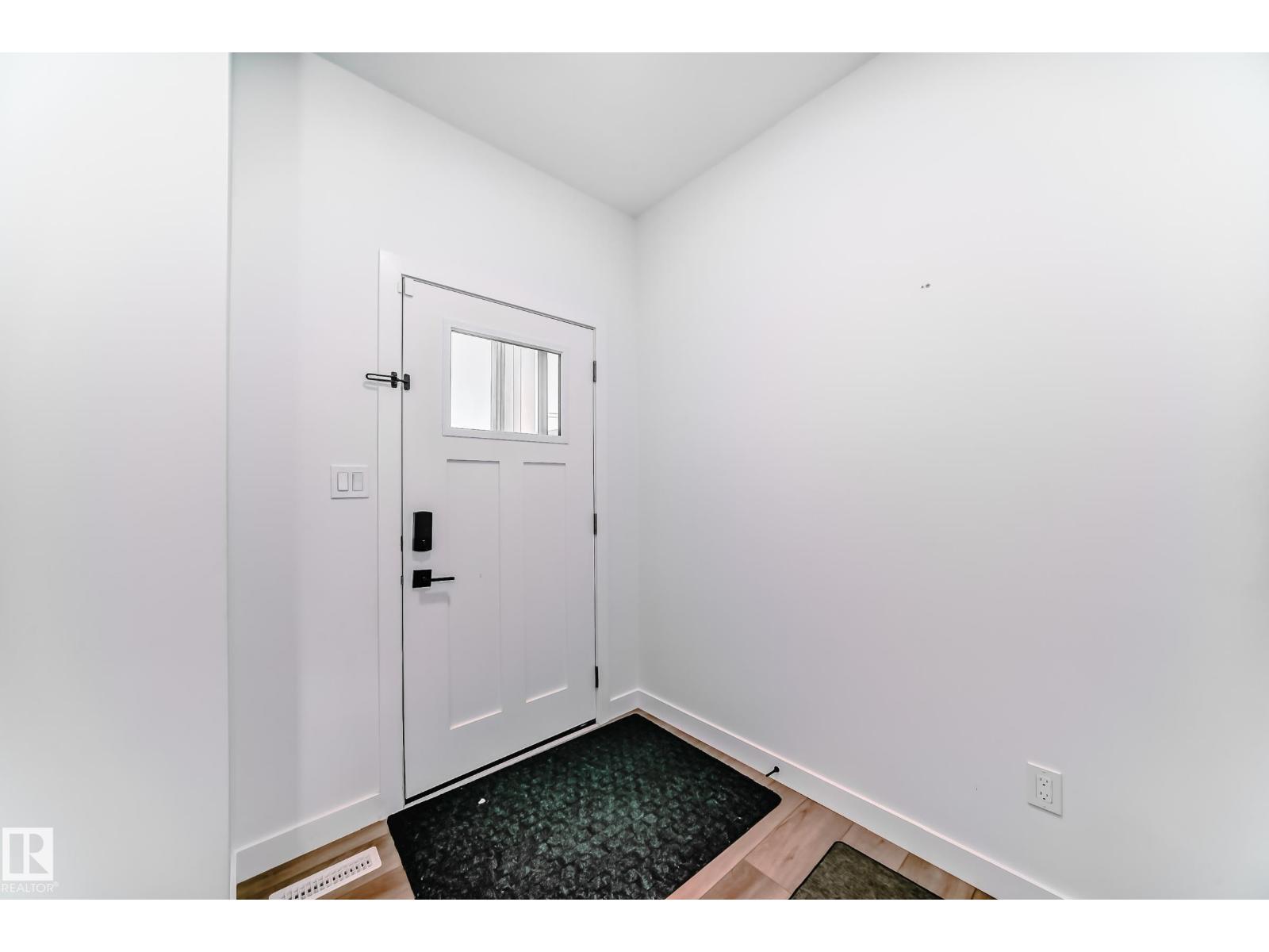 9219 183 Av Nw, Edmonton, Alberta  T5Z 0S6 - Photo 3 - E4469464