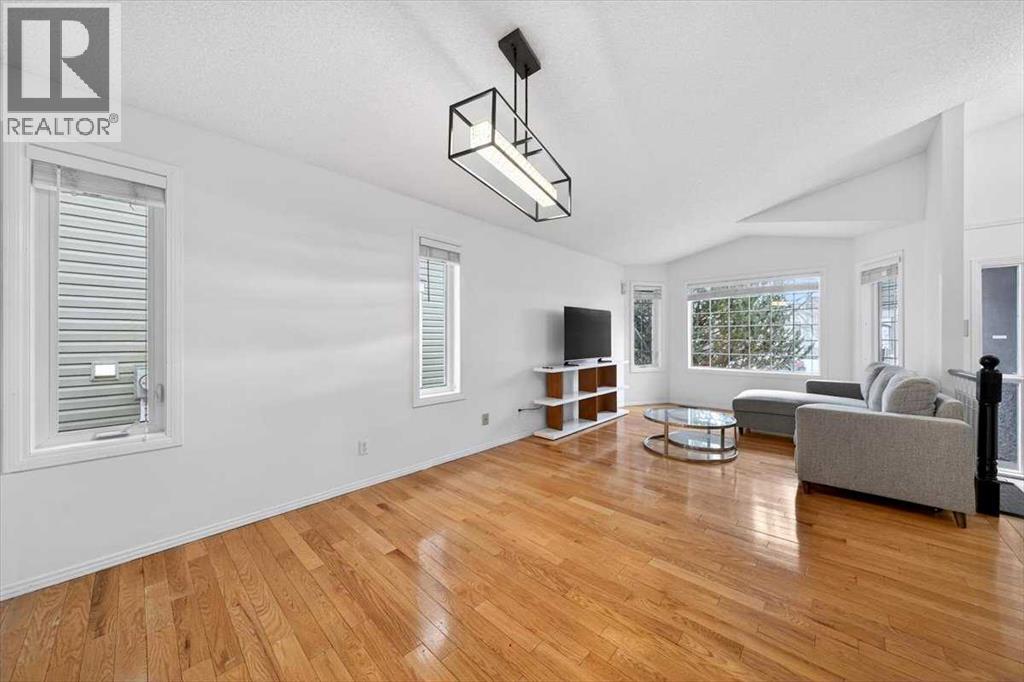 22 Shawinigan Rise Sw, Calgary, Alberta  T2Y 1Z6 - Photo 10 - A2277714