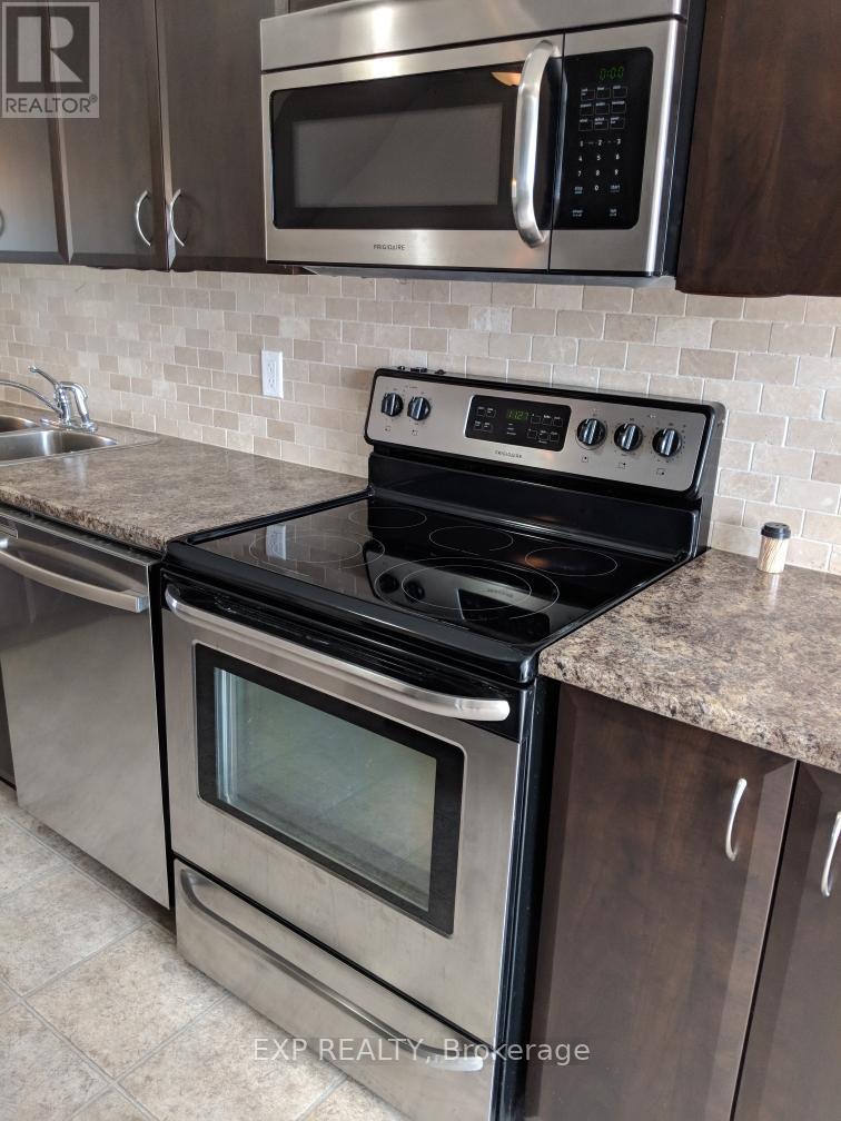 38 - 780 Lakeridge Drive, Ottawa, Ontario  K4A 0N3 - Photo 6 - X12678668