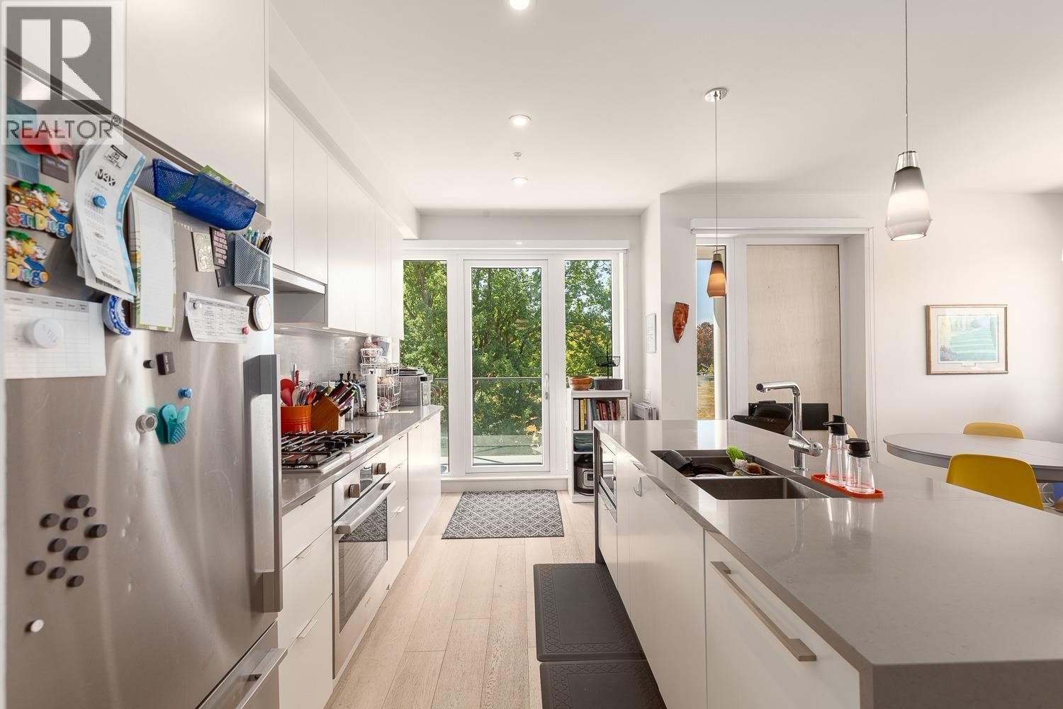 301 108 E 35th Avenue, Vancouver, British Columbia  V5W 1A6 - Photo 3 - R3077607