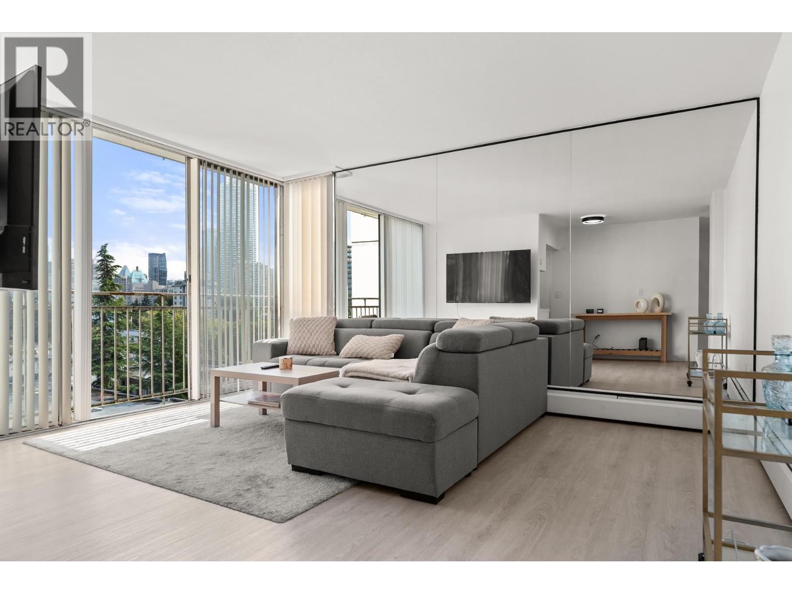 806 1250 Burnaby Street, Vancouver, British Columbia  V6E 1P5 - Photo 2 - R3077615