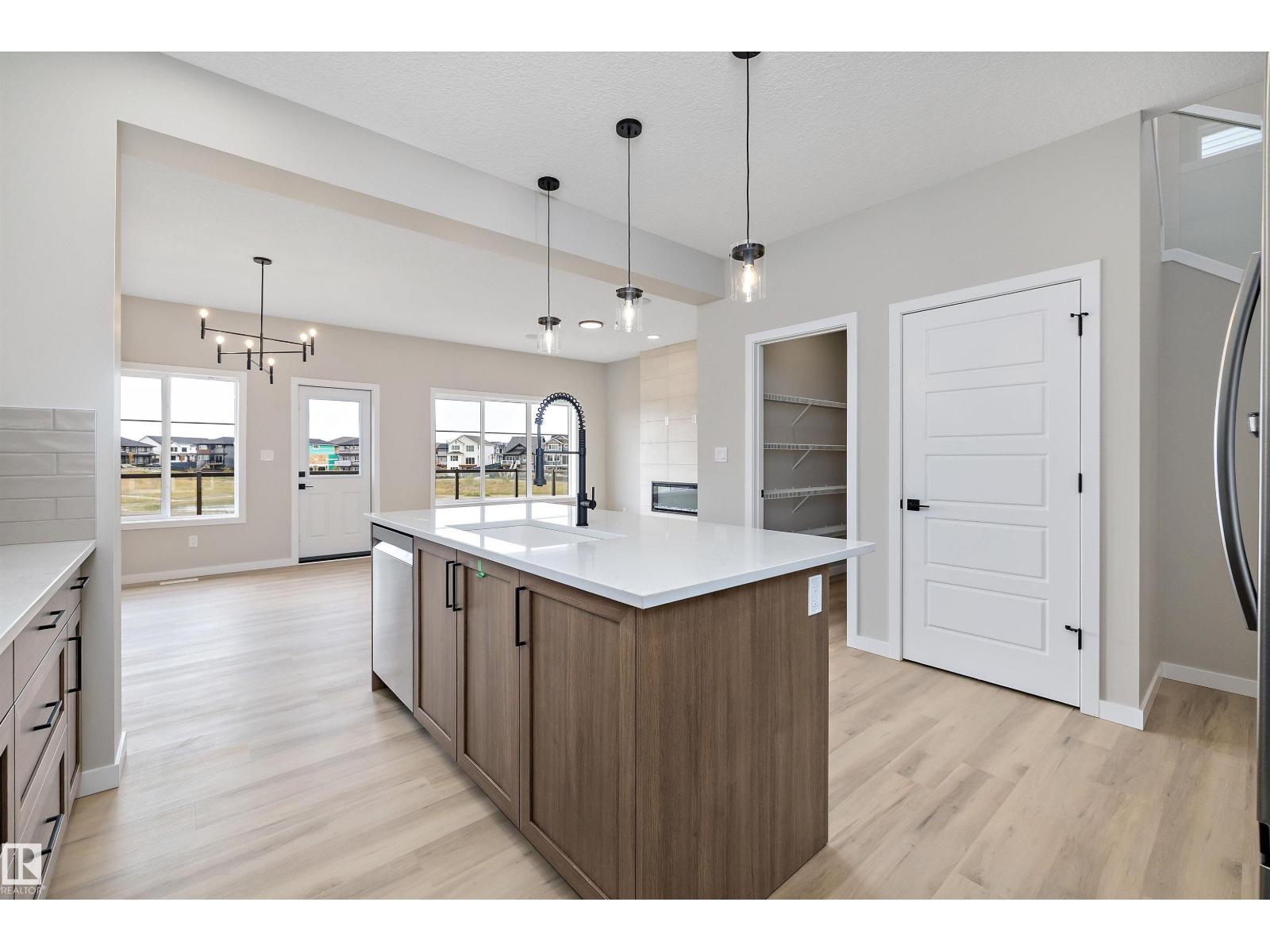 4544 Kinsella Li Sw, Edmonton, Alberta  T6W 5G4 - Photo 2 - E4460758