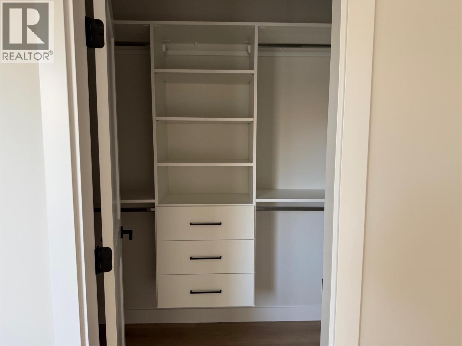 855 Schreiner Street, Kamloops, British Columbia  V2B 5V5 - Photo 6 - 10363627