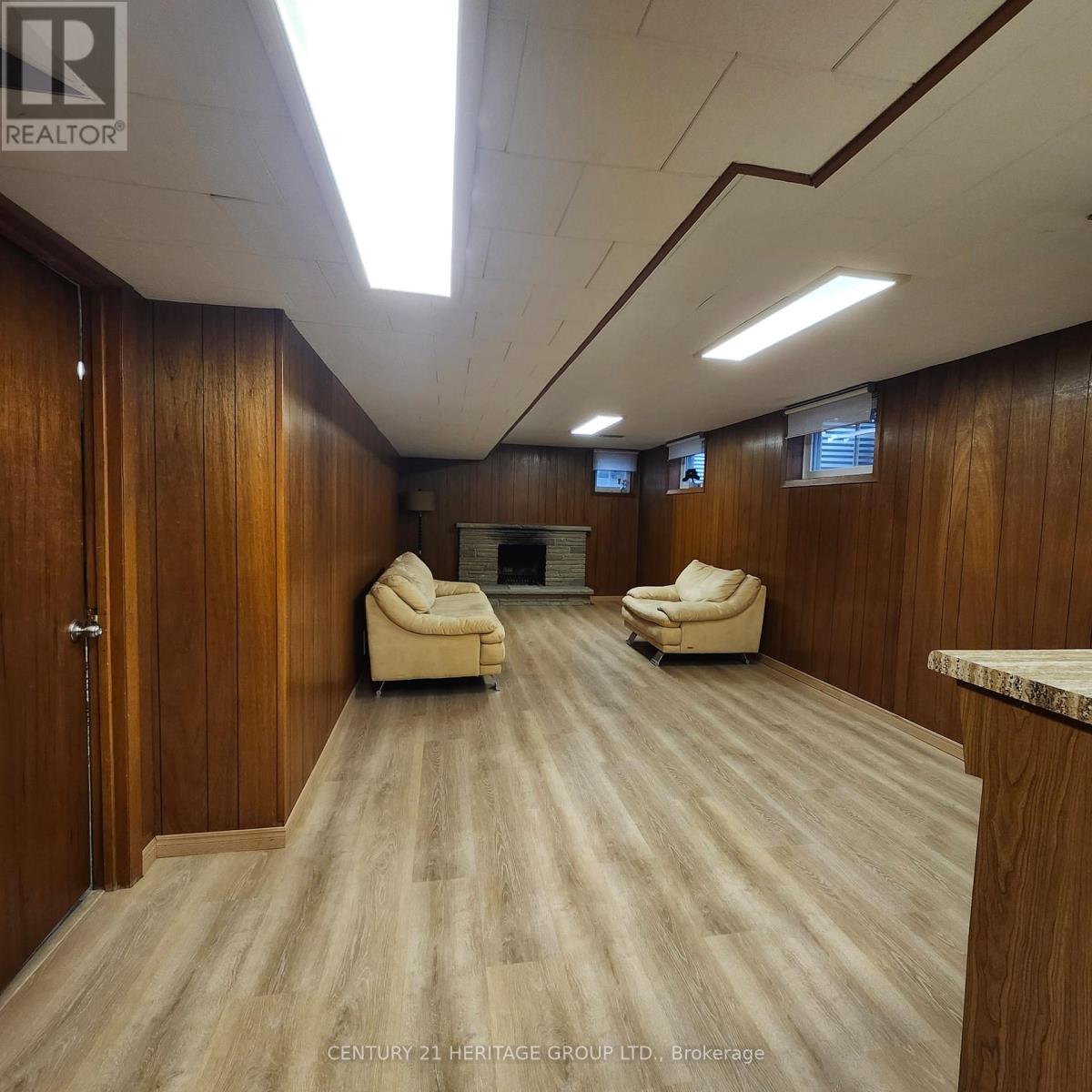 Lower - 223 Old Yonge Street, Toronto, Ontario  M2P 1R5 - Photo 4 - C12678676