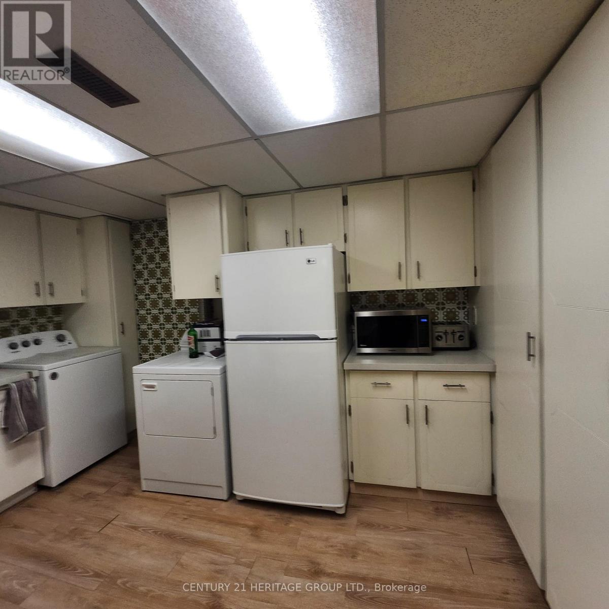 Lower - 223 Old Yonge Street, Toronto, Ontario  M2P 1R5 - Photo 8 - C12678676